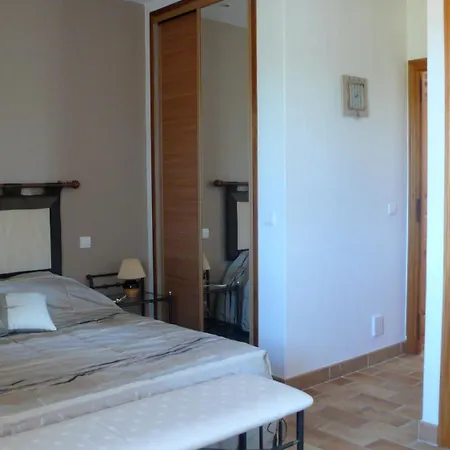 فندق مبيت وإفطار D'hotes 